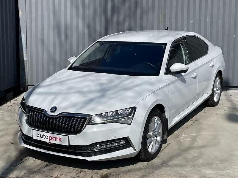 Gebraucht Skoda Superb Ambition 218 PS (160 kW) 2021 Weiß Limousine