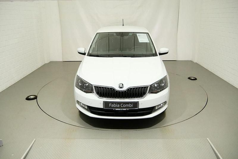 Gebraucht Skoda Fabia Joy 90 PS (66 kW) 2016 Weiß Kombi
