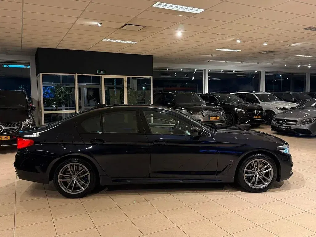 Gebraucht BMW 530e M Sport 184 PS (135 kW) 2020 Schwarz Limousine