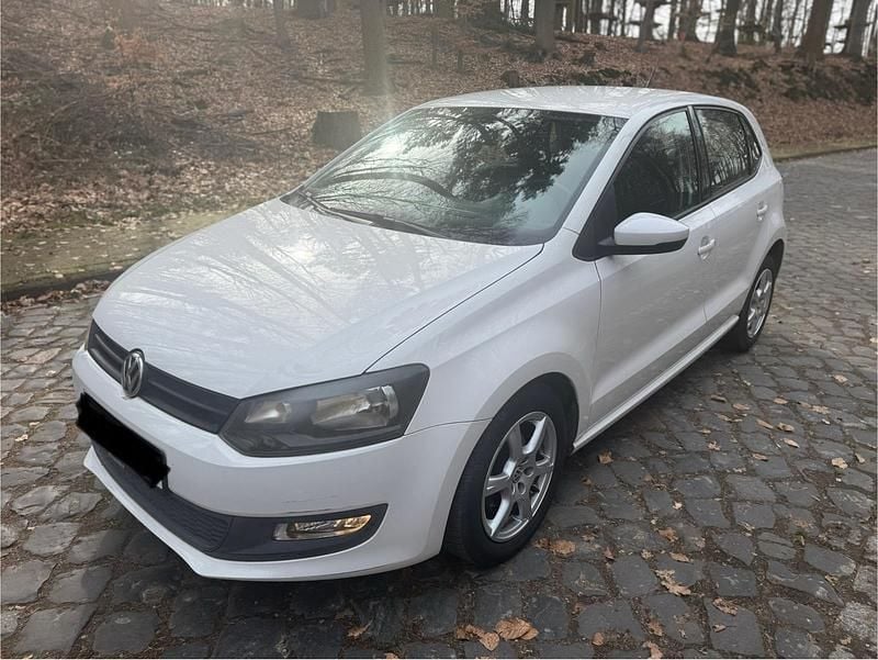 Gebraucht VW Polo 90 PS (66 kW) 2012 Weiß Kleinwagen