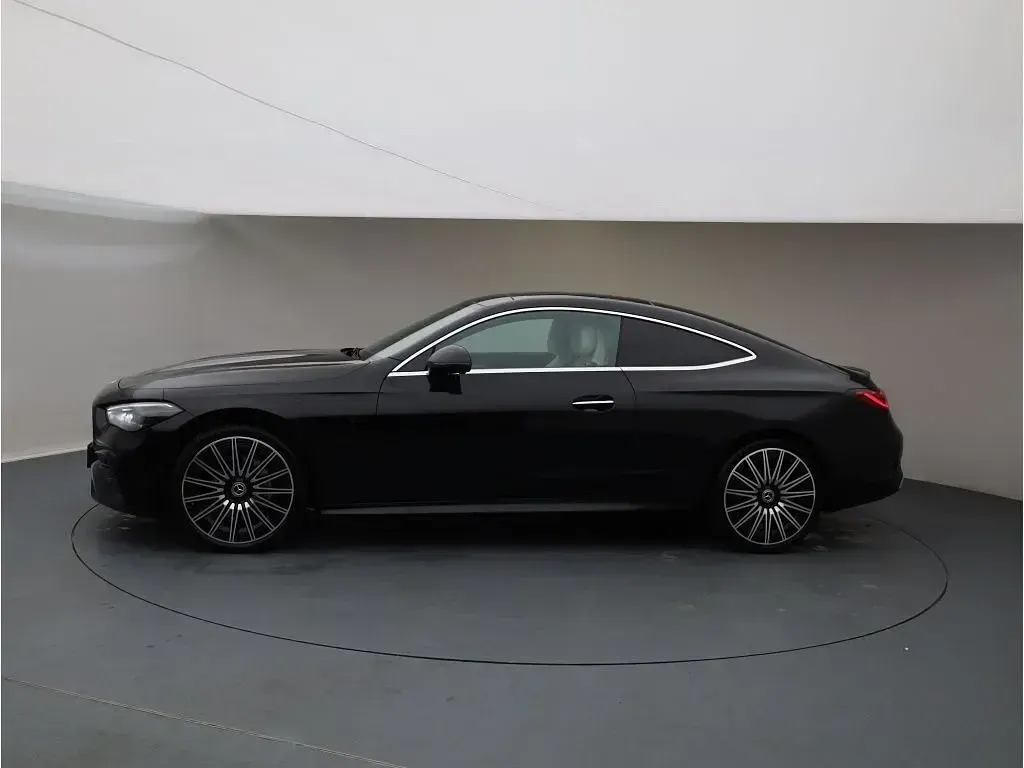 Gebraucht Mercedes CLE200 Premium 204 PS (150 kW) 2024 Metalliclack obsidianschwarz Coupé