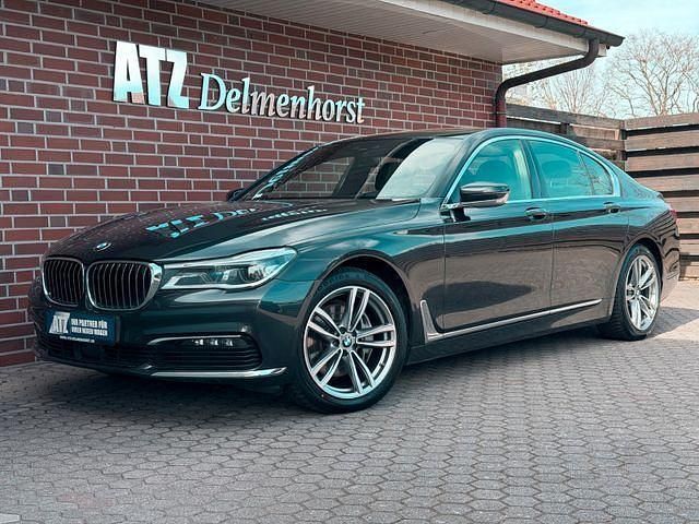 Gebraucht BMW 740 Performance 320 PS (235 kW) 2018 Grau Limousine