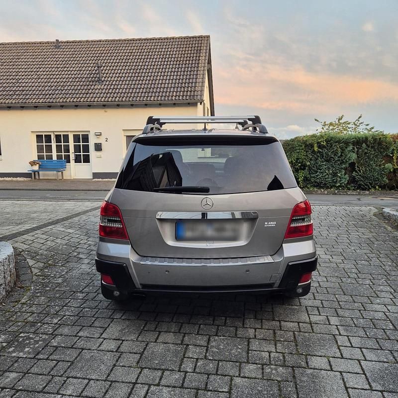 Gebraucht Mercedes GLK320 224 PS (164 kW) 2008 Silber SUV