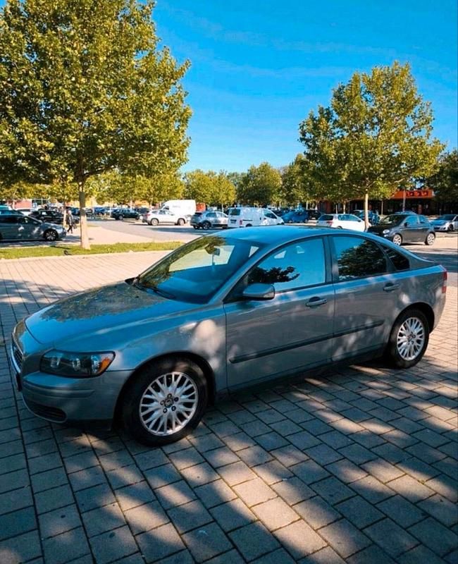 Andere farben Gebraucht 2004 Volvo S40 Limousine | 1.700 € (Fairer Preis) - Bild 1/4