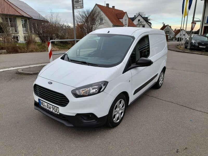 Gebraucht Ford Transit Trend 101 PS (74 kW) 2022 Weiß Van / Kleinbus