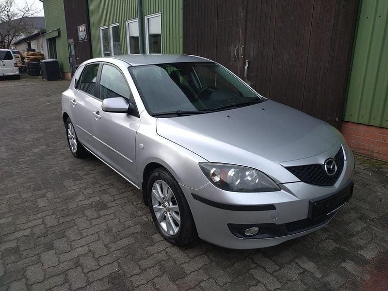 Silber Gebraucht 2006 Mazda 3 Inclusive Limousine | 2.999 € (Guter Preis) - Bild 1/4