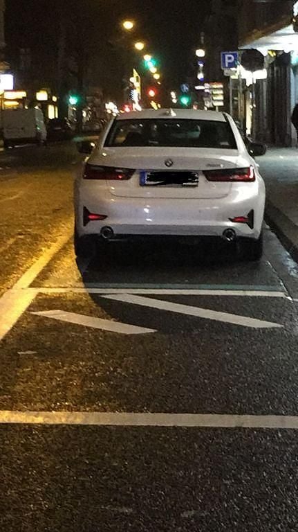 Gebraucht BMW 320 190 PS (139 kW) 2019 Weiß Limousine