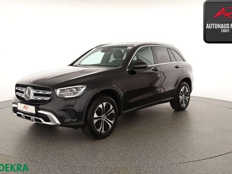 Gebraucht Mercedes GLC300e 320 PS (235 kW) 2022 Obsidianschwarz SUV