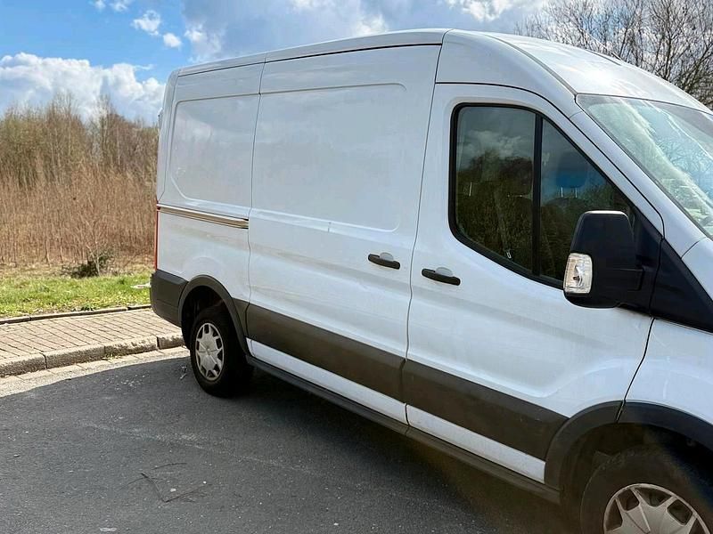 Second-hand Ford Transit 104 CP (76 kW) 2018 Alb Pickup