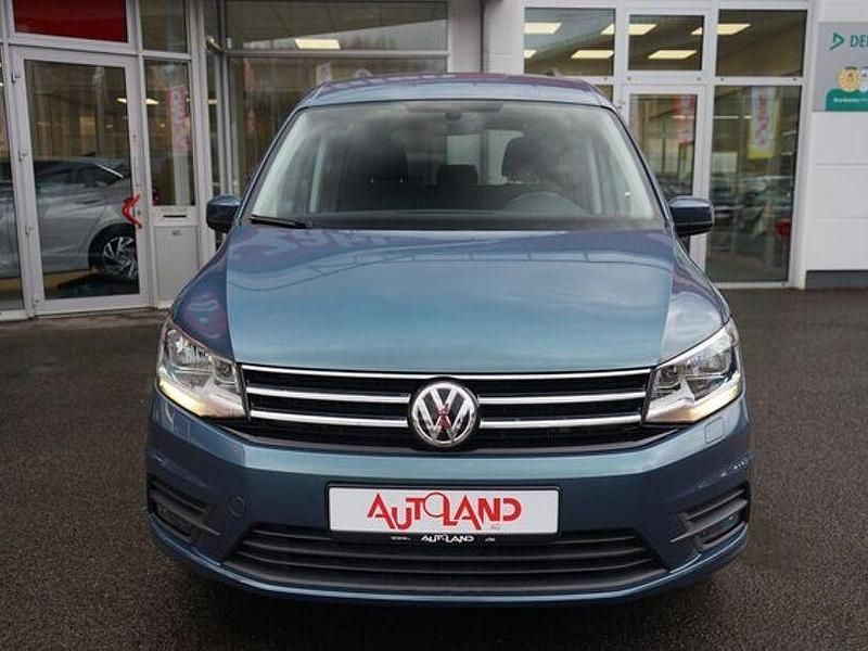 Gebraucht VW Caddy Comfortline 125 PS (91 kW) 2016 Grün Van / Kleinbus