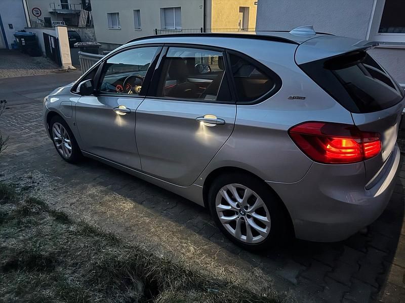 Gebraucht BMW 225 iPerformance 224 PS (164 kW) 2017 Grau Kleinwagen