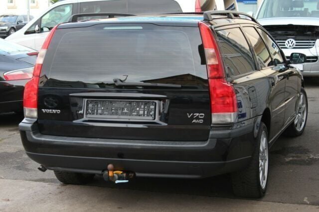 Gebraucht Volvo V70 209 PS (153 kW) 2004 Schwarz metallic Kombi