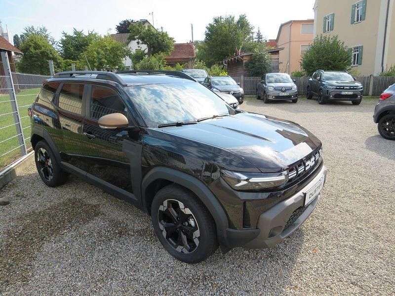 Neu Dacia Duster Extreme 131 PS (96 kW) 2025 Schwarz SUV