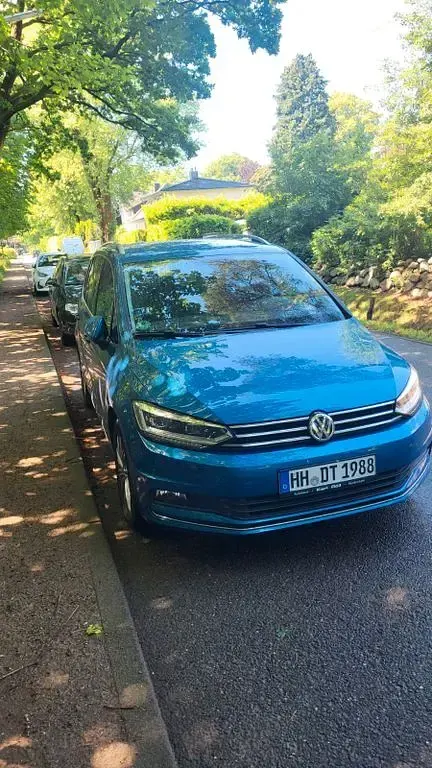 Gebraucht VW Touran Highline 150 PS (110 kW) 2017 Blau Van / Kleinbus