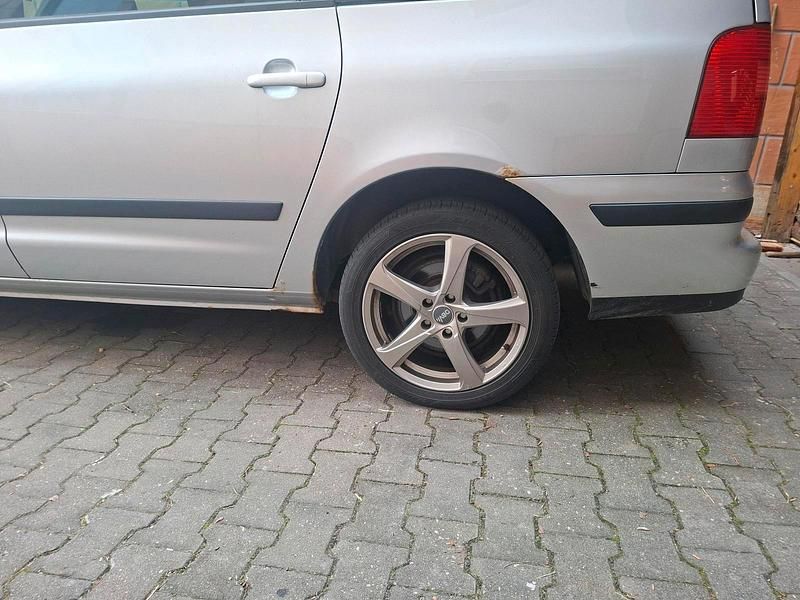 Gebraucht Seat Alhambra 150 PS (110 kW) 2005 Silber Van / Kleinbus