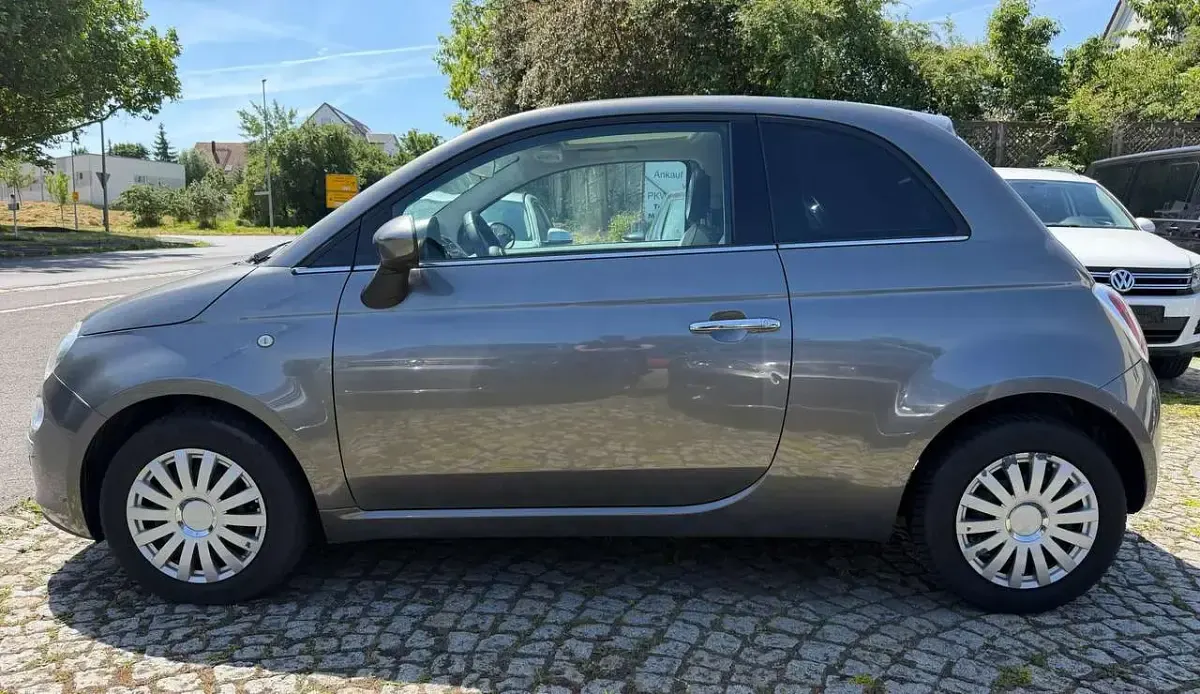 Gebraucht Fiat 500 Lounge 69 PS (50 kW) 2012 Colore esterno (pompei grau) Kleinwagen