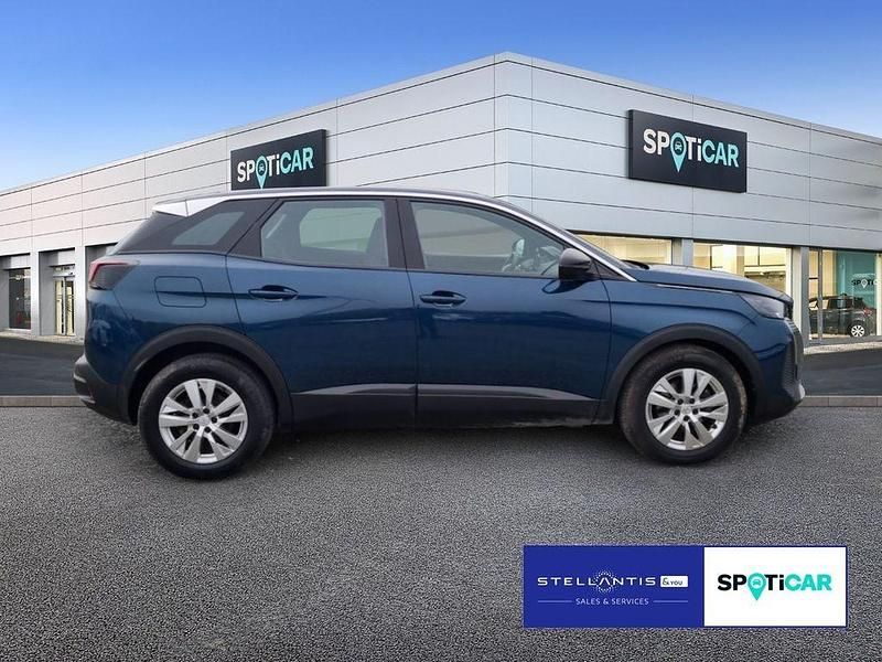 Gebraucht Peugeot 3008 Active 131 PS (96 kW) 2023 Blau SUV