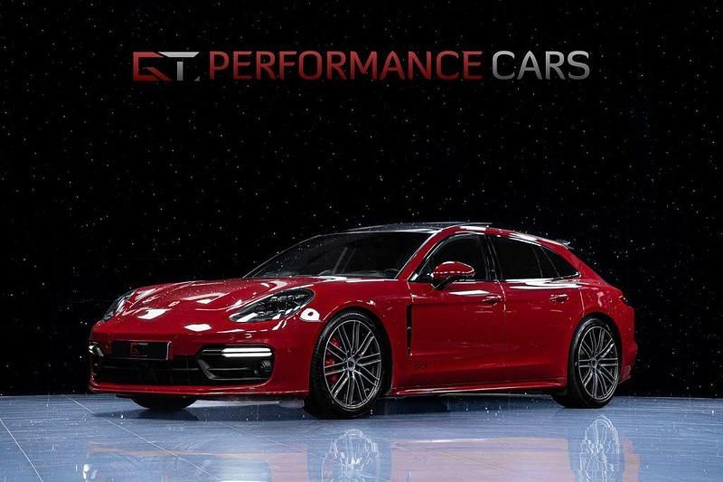 Rot Gebraucht 2019 Porsche Panamera GTS Limousine | 71.490 € (Guter Preis) - Bild 1/3