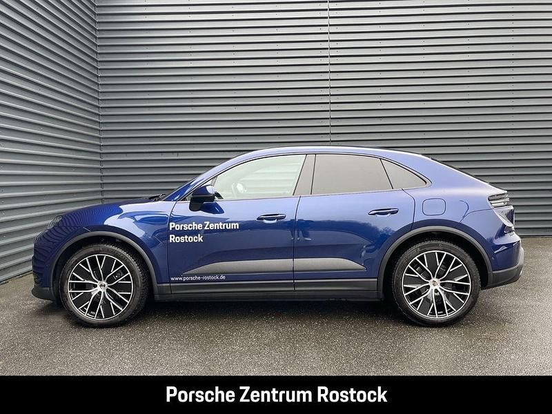 Gebraucht Porsche Macan 300 kW (408 PS) 2025 Enzianblaumetallic SUV