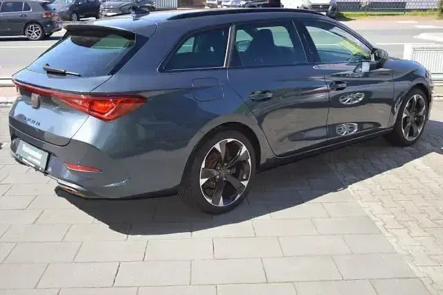 Gebraucht Cupra Leon 204 PS (150 kW) 2023 Magnetic tech (metallic) Limousine