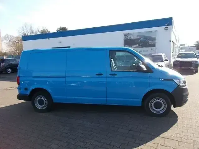 Second-hand VW Transporter 110 CP (80 kW) 2020 Albastru Van