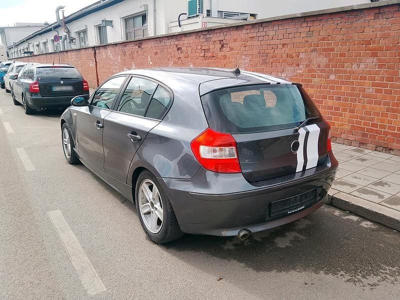 Gebraucht BMW 116 116 PS (85 kW) 2005 Grau Kleinwagen