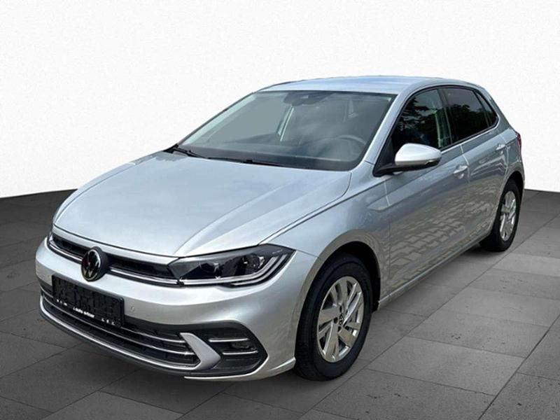 Gebraucht VW Polo IQ Drive 95 PS (69 kW) 2024 Reflexsilber metallic Limousine