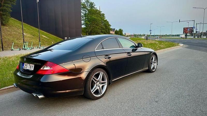 Gebraucht Mercedes CLS320 224 PS (164 kW) 2007 Braun Limousine