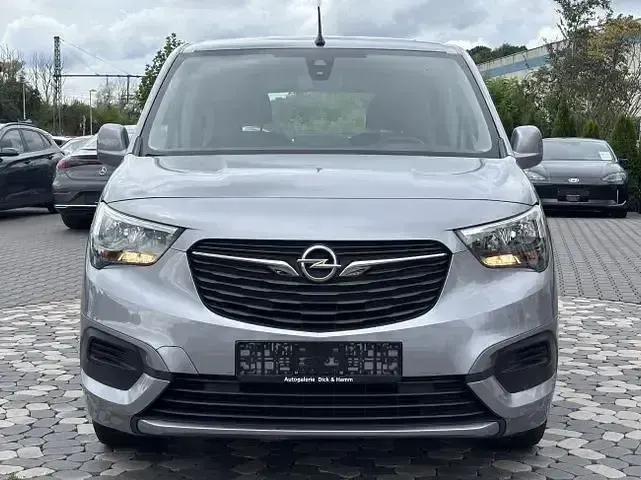 Gebraucht Opel Combo Edition 110 PS (80 kW) 2020 Silber Van / Kleinbus