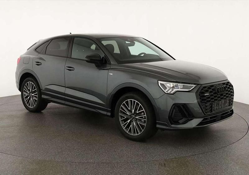Daytona grau metallic Neu 2025 Audi Q3 Sportback S-Line SUV | 51.090 € (Superpreis) - Bild 1/4