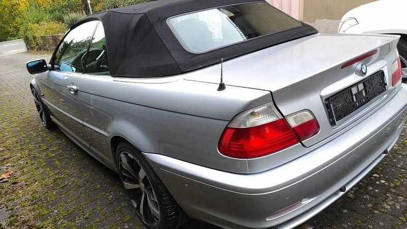 Gebraucht BMW 330 Cabriolet 231 PS (169 kW) 2002 Silber Cabrio