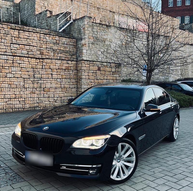 Gebraucht BMW 730 258 PS (189 kW) 2014 Schwarz Limousine