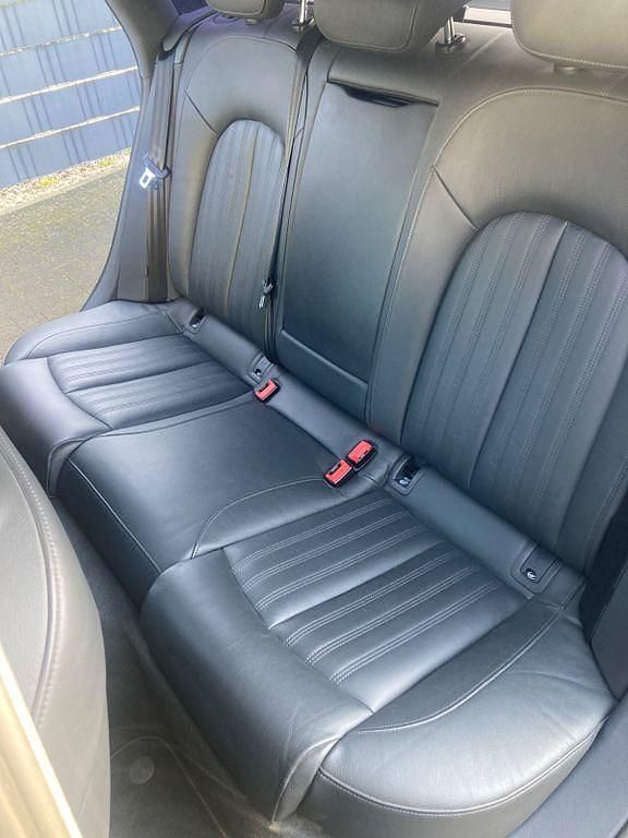 Gebraucht Audi A6 Ambiente 313 PS (230 kW) 2013 Schwarz Kombi