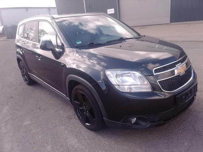 Gebraucht Chevrolet Orlando 163 PS (119 kW) 2011 Schwarz Van / Kleinbus