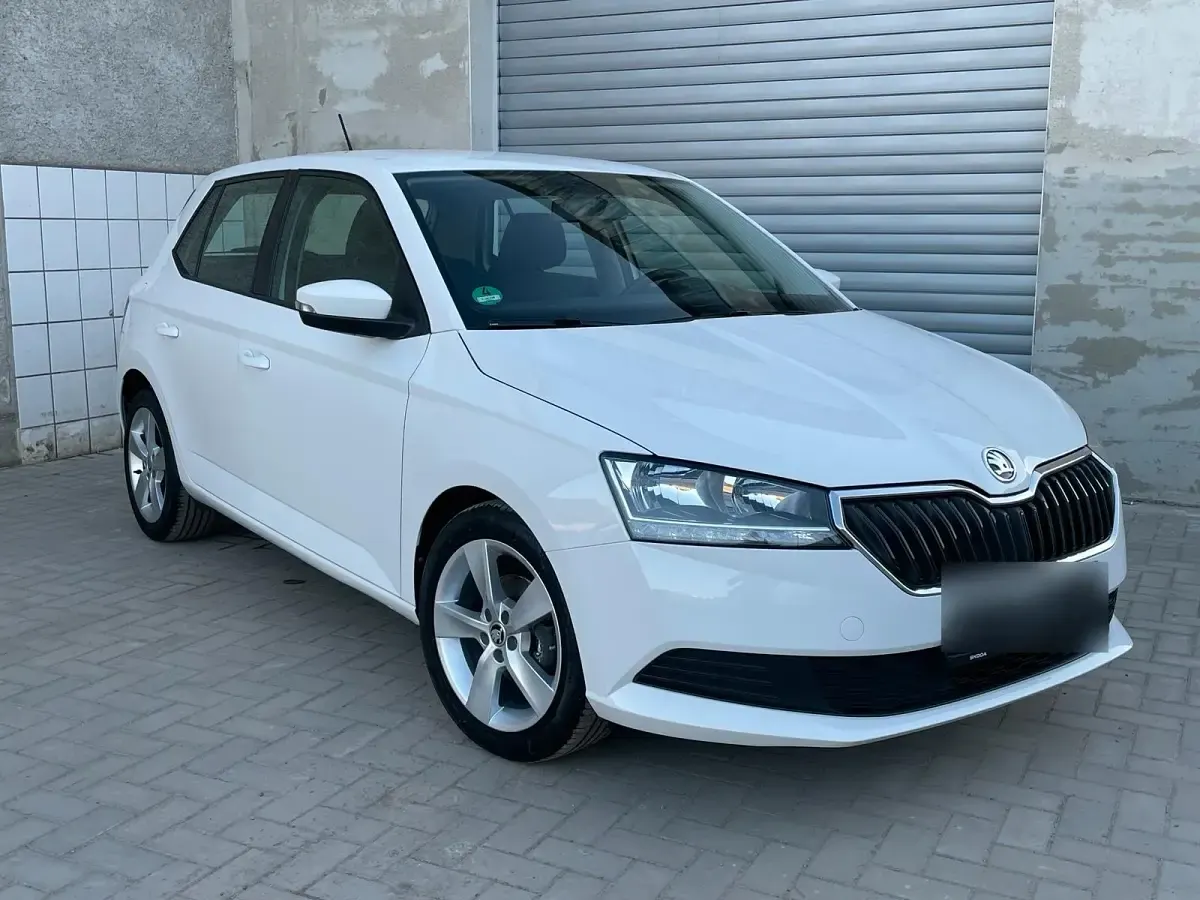 Gebraucht Skoda Fabia 60 PS (44 kW) 2021 Weiß Kleinwagen