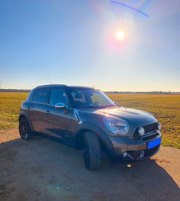 Grau Gebraucht 2012 Mini Cooper S Countryman SUV | 11.900 € (Teuer) - Bild 1/2