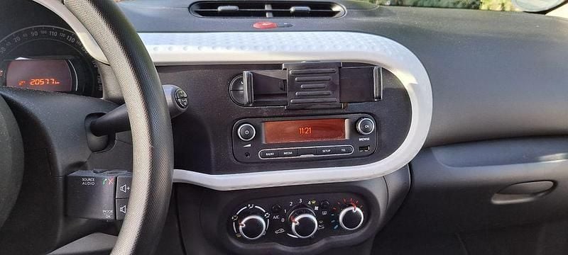 Gebraucht Renault Twingo LIMITED 73 PS (53 kW) 2020 Weiß Kleinwagen