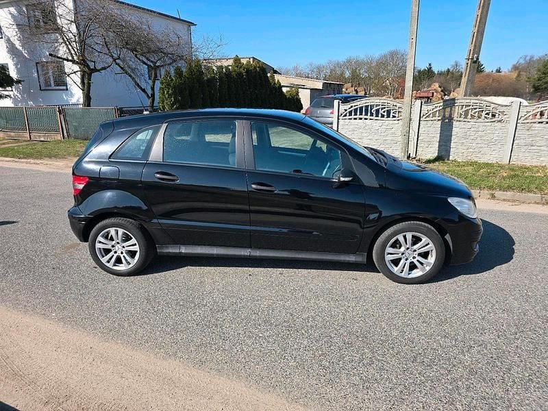Gebraucht Mercedes B200 136 PS (100 kW) 2007 Van / Kleinbus