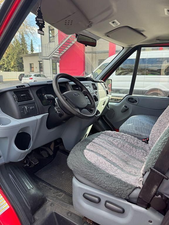 Gebraucht Ford Transit 140 PS (102 kW) 2013 Rot Van / Kleinbus