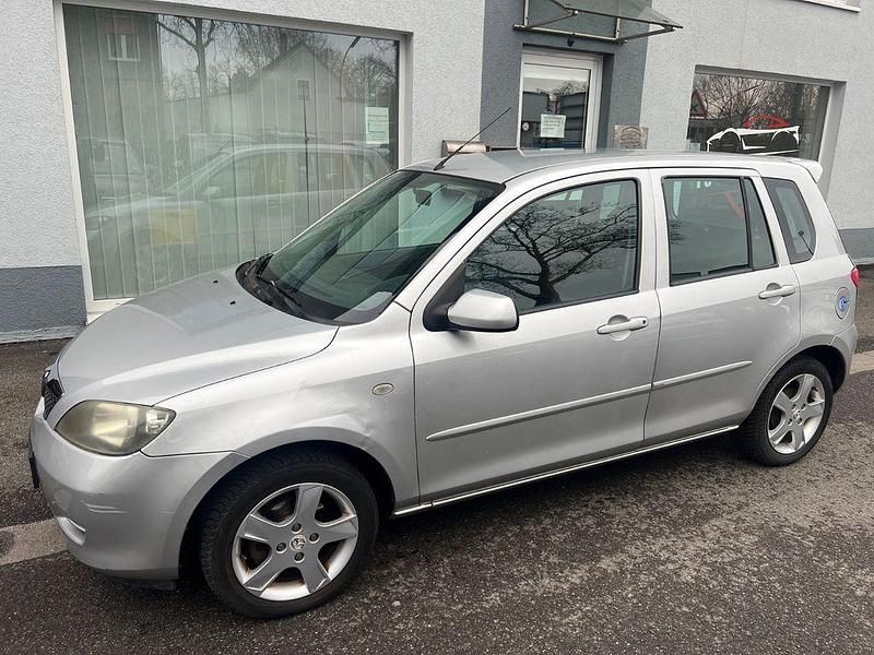 Gebraucht Mazda 2 Active 80 PS (58 kW) 2005 Silber Kleinwagen