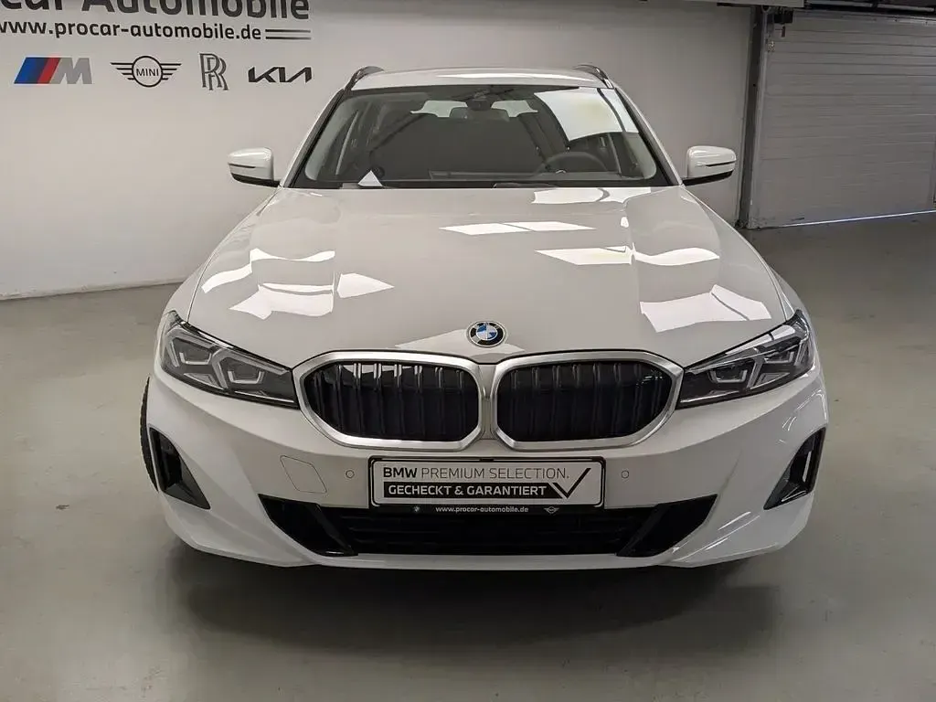 Gebraucht BMW 318 150 PS (110 kW) 2025 Weiß Kombi