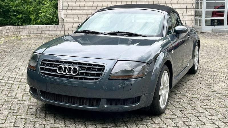 Grau Gebraucht 2003 Audi TT Roadster Sport Cabrio | 6.300 € (Superpreis) - Bild 1/4