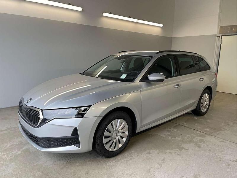 [8e8e] brillantsilber ... Neu 2025 Skoda Octavia Essence Kombi | 30.180 € (Guter Preis) - Bild 1/4