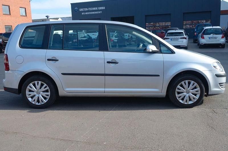 Gebraucht VW Touran Conceptline 102 PS (75 kW) 2008 Silber Van / Kleinbus