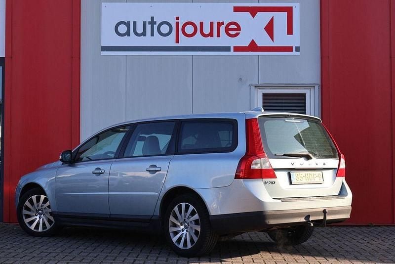 Gebraucht Volvo V70 136 PS (100 kW) 2008 Blau Kombi