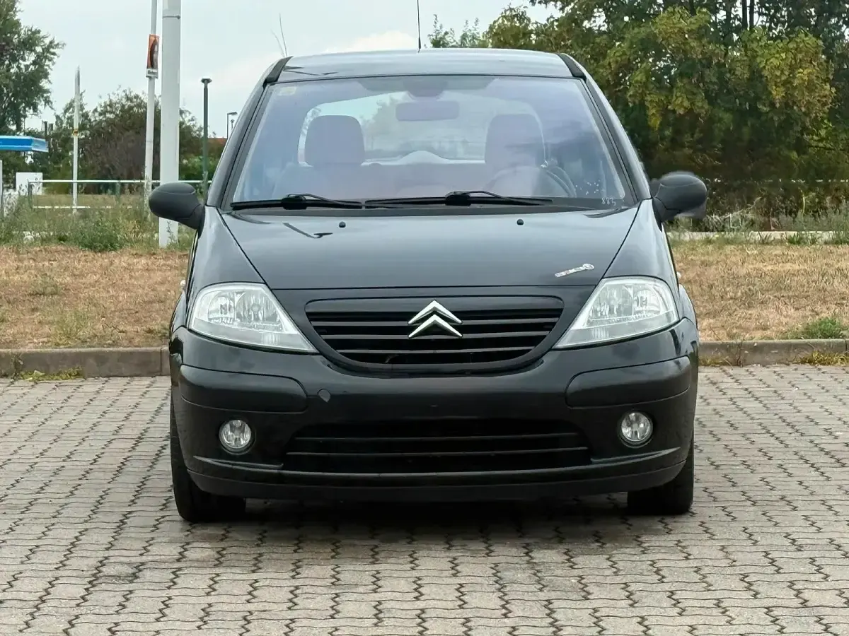 Gebraucht Citroën C3 Comfort 73 PS (53 kW) 2005 Schwarz Kleinwagen