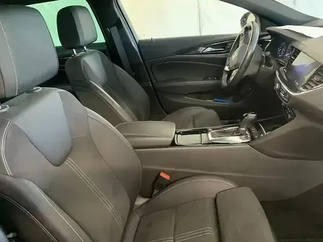 Używany Opel Insignia Ultimate 174 KM (127 kW) 2023 Czarny Kombi