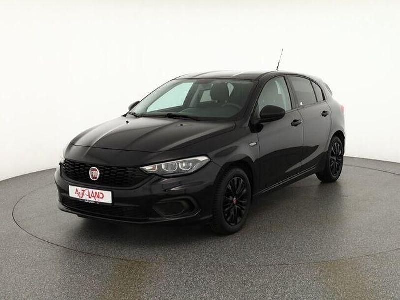 Schwarz Gebraucht 2020 Fiat Tipo Street Limousine | 14.490 € (Etwas zu teuer) - Bild 1/4
