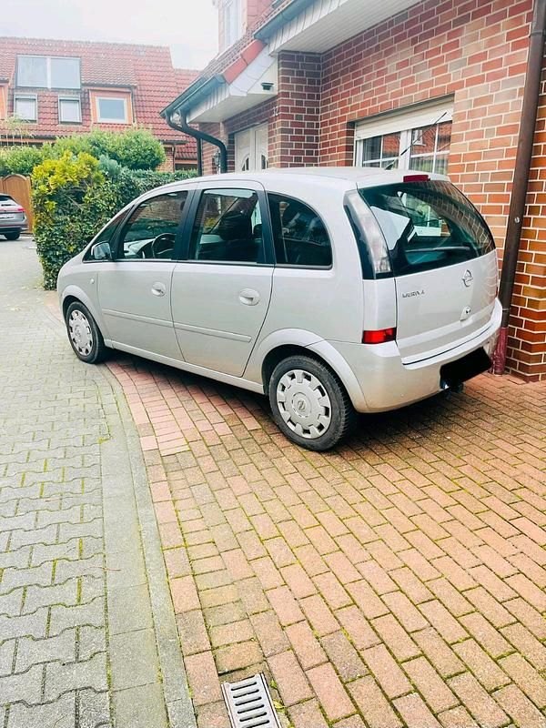 Silber Gebraucht 2004 Opel Meriva Van / Kleinbus | 1.250 € (Fairer Preis) - Bild 1/4