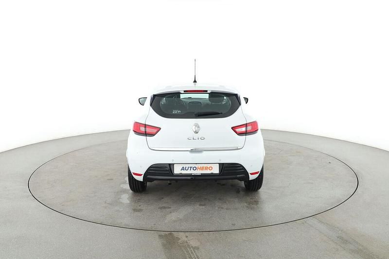 Gebraucht Renault Clio IV LIMITED 73 PS (53 kW) 2016 Weiß Limousine